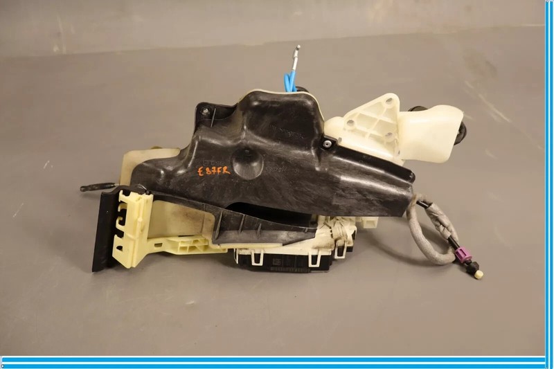 08-20 Mercedes W212 E350 SLC300 Front Right Side Door Lock Latch Actuator OEM