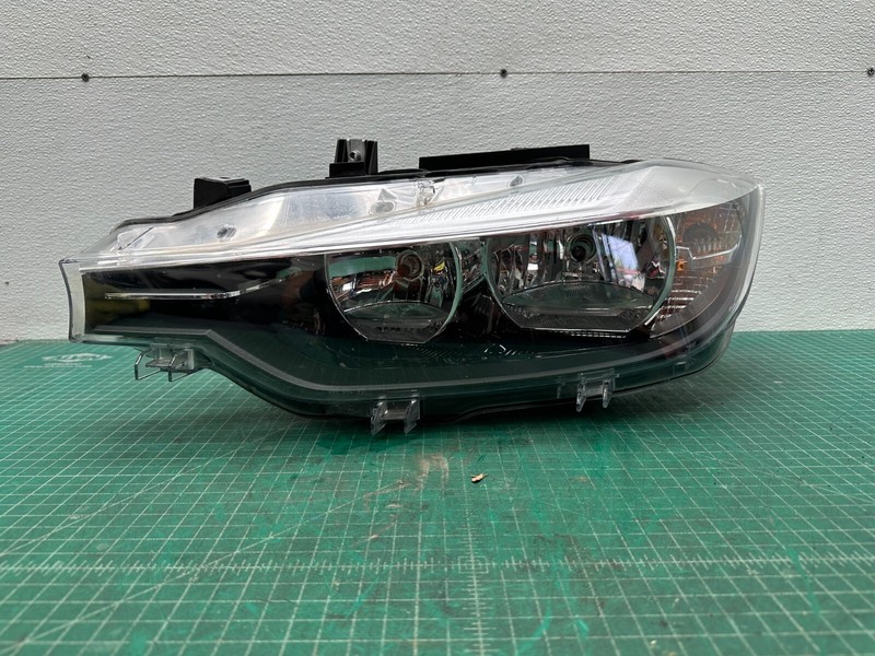 12-15 BMW F30 F31 320i 328i 330i LEFT DRIVER SIDE HALOGEN HEADLIGHT LAMP OEM