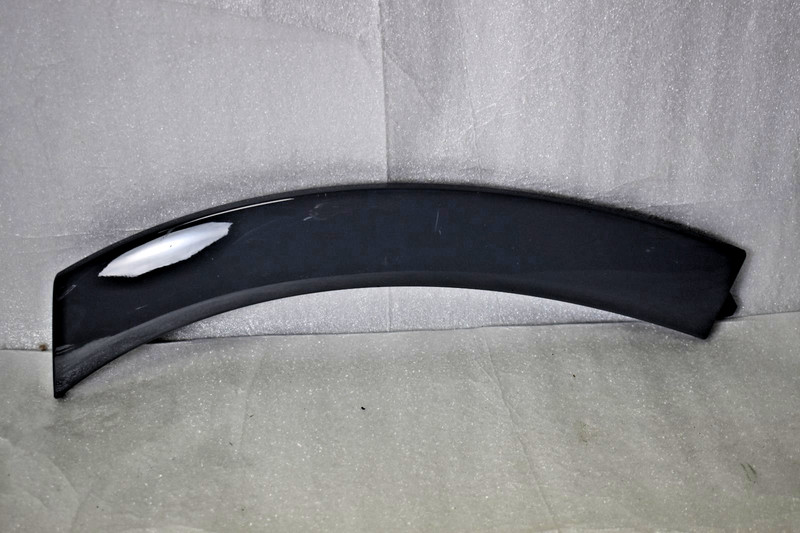 PORSCHE CAYENNE GTS FRONT RIGHT BLACK ARCH TRIM 2023-ON 9Y0853718N
