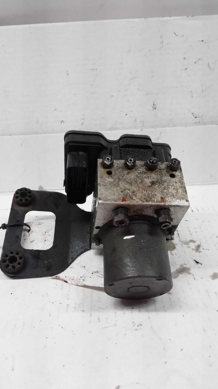 2016 Land Rover Range Rover Sport ABS Hydraulic Assembly OEM LR042104 103K