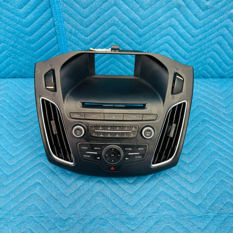 2015–2018 Ford Focus Center Console Radio Control Panel OEM F1EB18B35JF3JA6