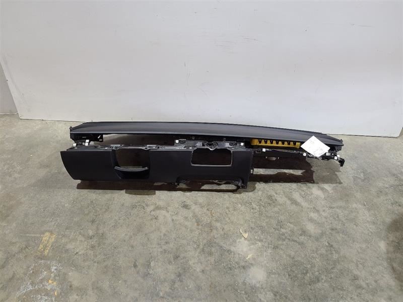 Tesla Model 3 2019 Dash Panel 567646