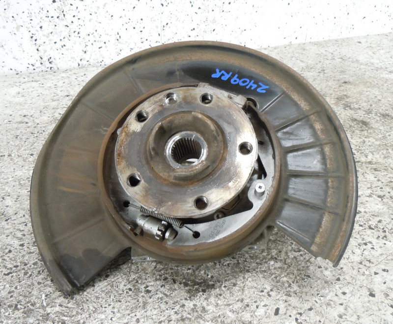 2013-2018 Porsche Cayenne Rear Spindle Knuckle Hub Passenger Right OEM