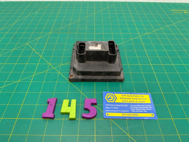 88-96 Chevy Corvette C4 HEADLIGHT CONTROL MODULE OEM 16521297