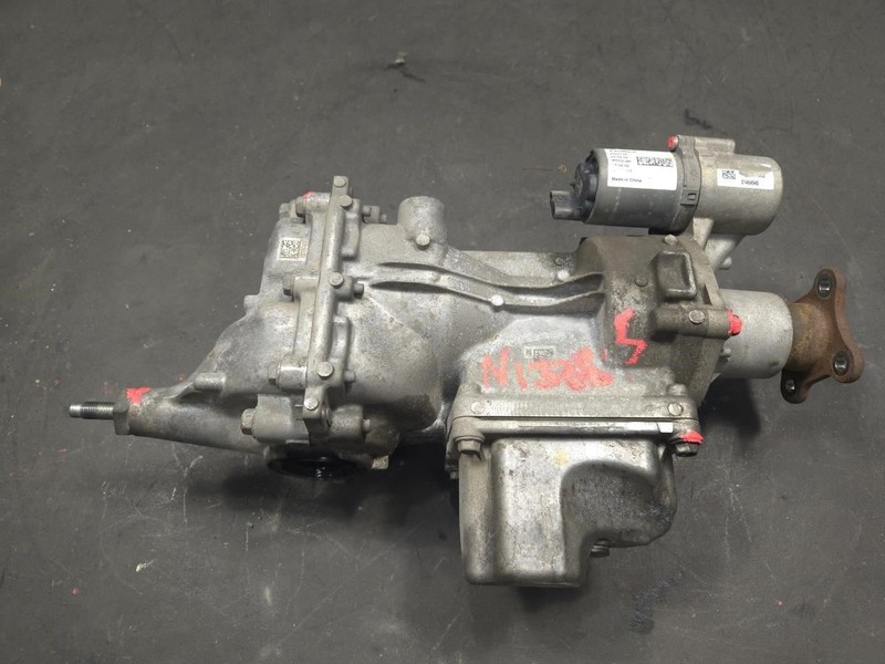 Rear Differential Carrier AWD 2025 Nissan Kicks 38300-7LA2B