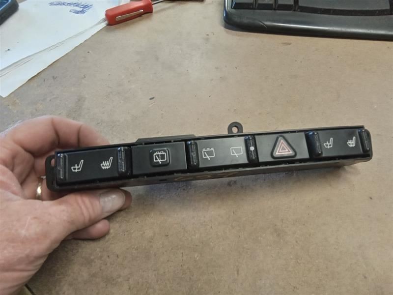 TOWN COUN 2007 Dash/Interior/Seat Switch 122623