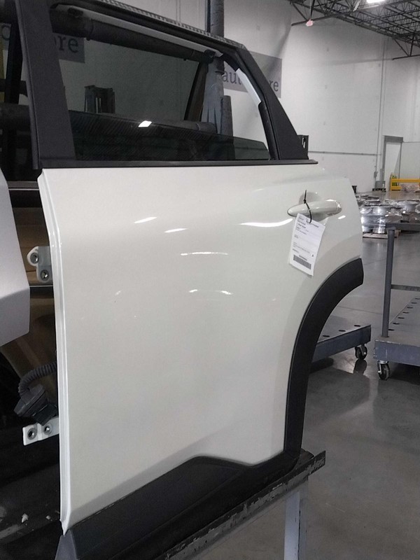 2023 Nissan Rogue Left Rear Door White OEM 4DR SUV - 10k Miles, Warranty