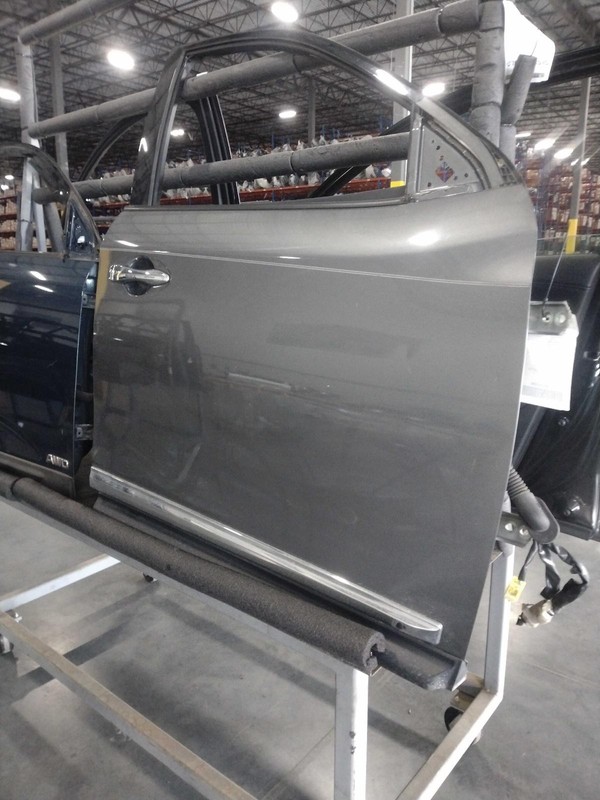2015 Nissan Pathfinder Right Door Grey Good Condition 4DR SUV OEM Part 103388