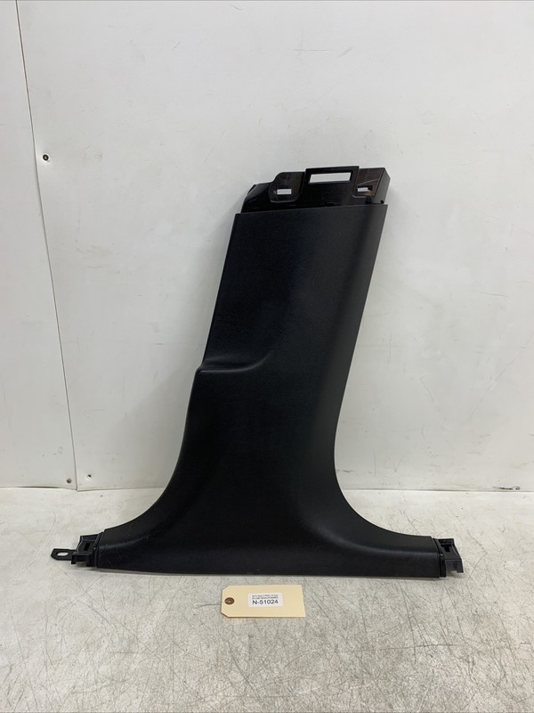 17-20 TESLA MODEL 3 OEM LOWER RIGHT COVER TRIM 1086299-90-G 51024 M5
