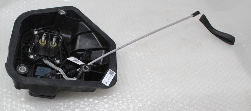 Tesla Model 3 Y Charge Port Inlet Socket 1490374-10-D HV Connection REV 02 OEM