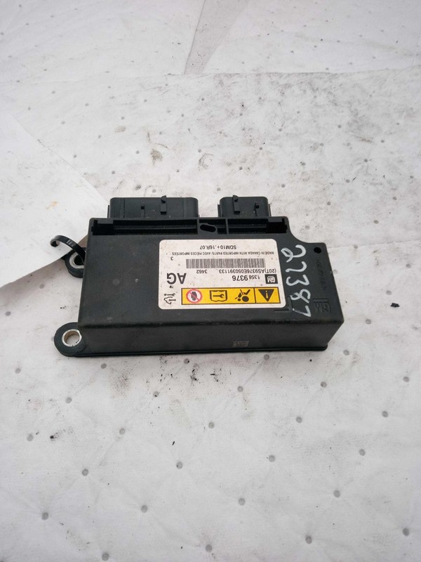 Used Air Bag Module fits: 2013 Buick Verano Air Bag below center console Grade B