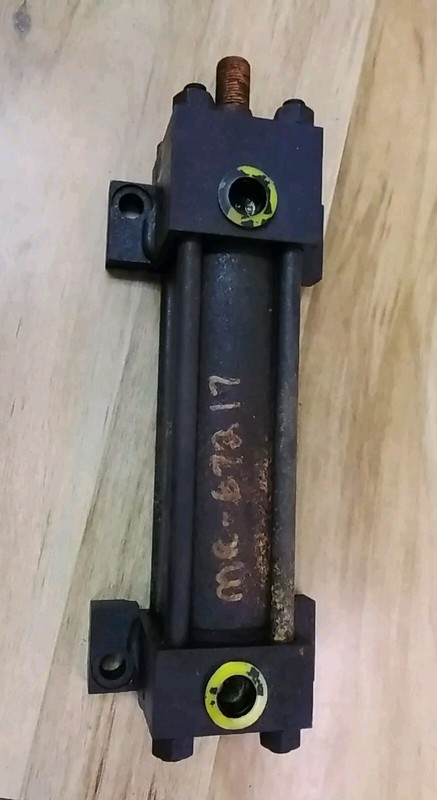 Parker Cylinder CC2HU14C Bore 2.00