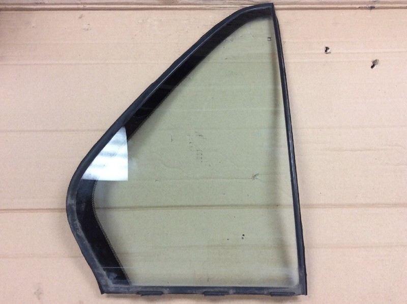 90 91 92 93 Accord Right Rear Door Vent Glass Window Used OEM