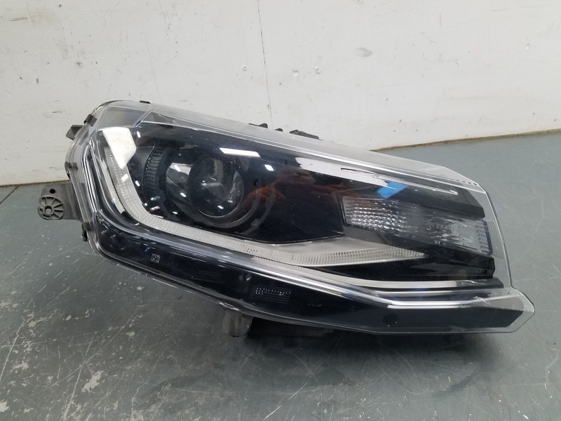 2017 Camaro ZL1Right Passenger Side Head Light #4594 A8