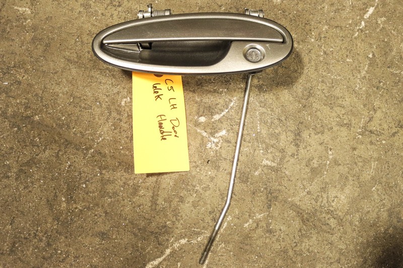 1997-2004 Chevrolet Corvette C5 Door Handle Exterior LH Driver OEM 10244584 USED