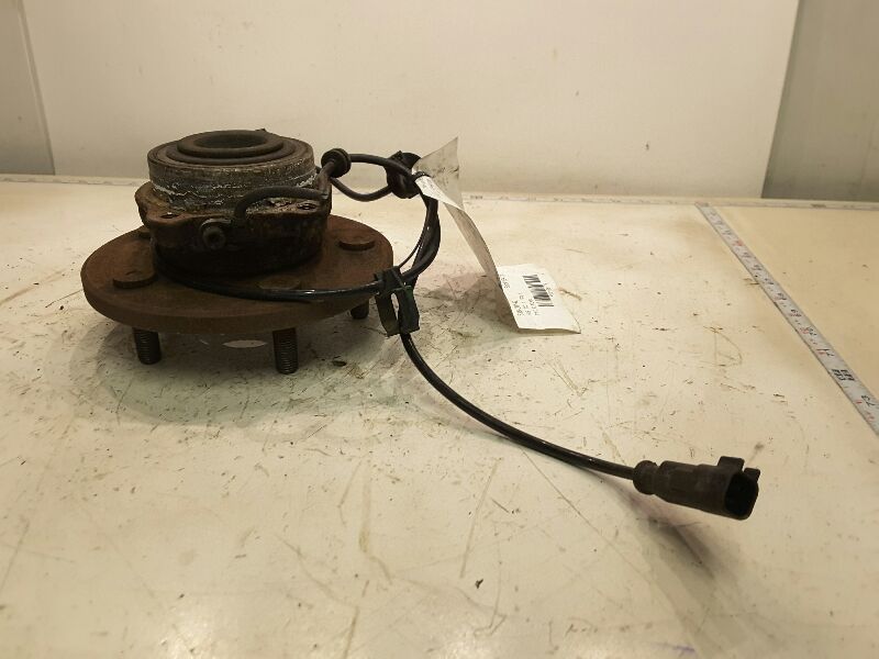 HUB REAR FITS 07-08 PACIFICA 158175