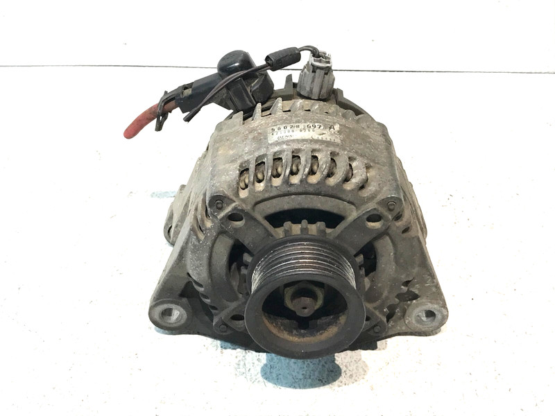 2005 Durango 5.7 Alternator Generator Charging Assembly Engine OEM