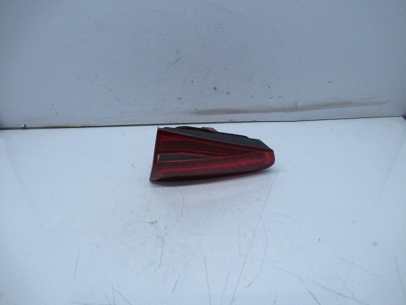 13-16 AUDI A4 SEDAN REAR RIGHT PASSENGER SIDE INNER TAIL LIGHT LAMP OEM