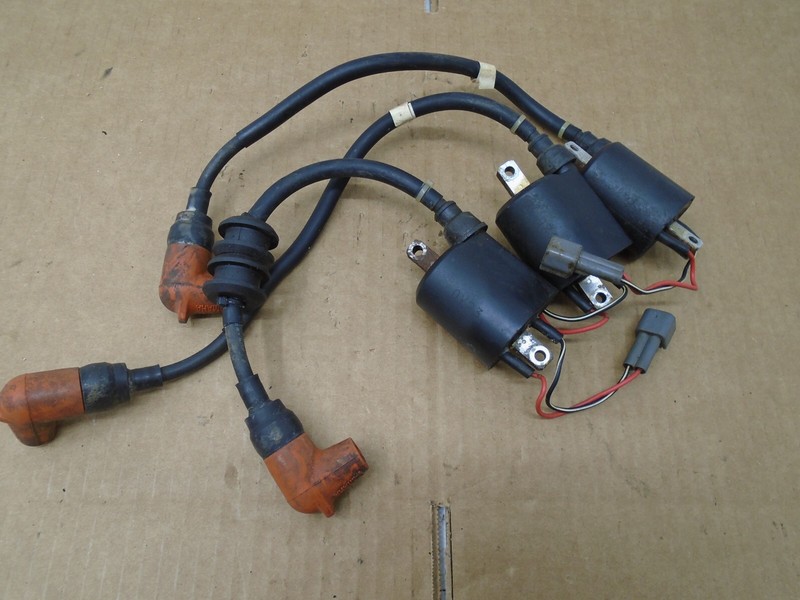 IGNITION COIL ASSY (X3)60V-82310-00-00 YAMAHA 2004-2005 F200-F300 OUTBOARD #1