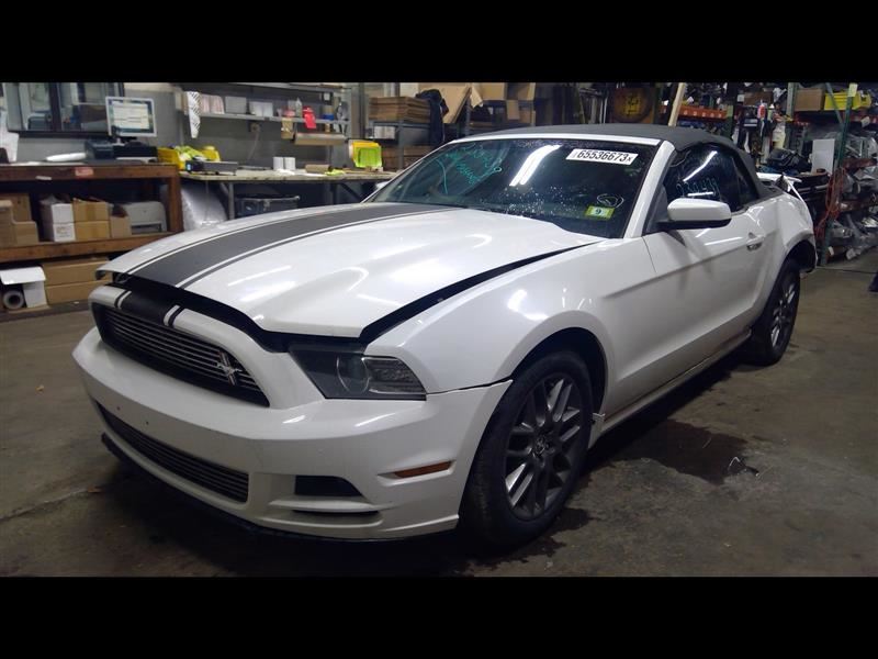 Wash Reservoir Includes Pump Fits 10-14 MUSTANG 1212680