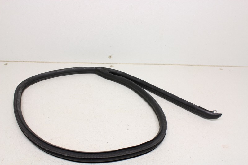 Porsche Boxster Right Door Seal Weatherstripping Passenger Side Oem 2005-2012