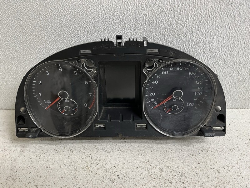 2013 Volkswagen CC Speedometer Gauge Cluster Head Panel 3C8920 9T0T 114k oem