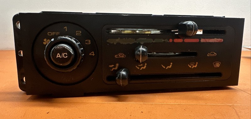 1990 - 1997 MAZDA MIATA MX-5 OEM AC HEATER CLIMATE CONTROL UNIT