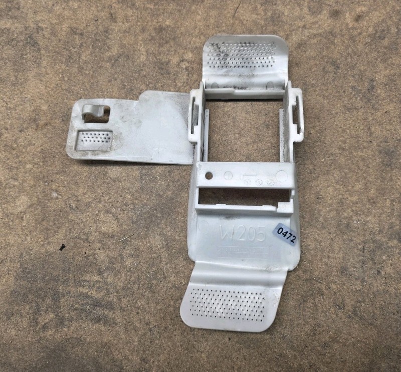 2011 - 2014 MERCEDES C300 W205 Rear Bumper Blind Spot Sensor Bracket Left OEM