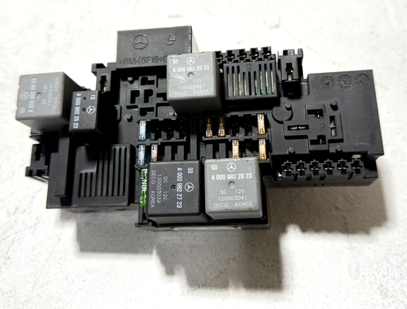 2014-2017 Mercedes-Benz S 550 Lower Main Relay & Fuses Block Box OEM