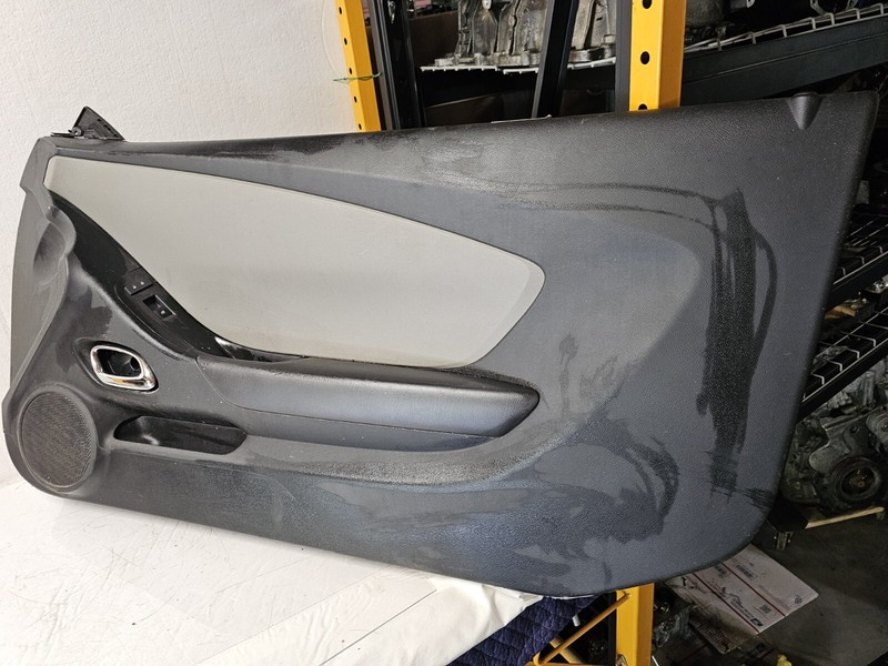 Fits 12 - 15 CHEVY CAMARO Coupe Front RH Passenger Door Trim Panel