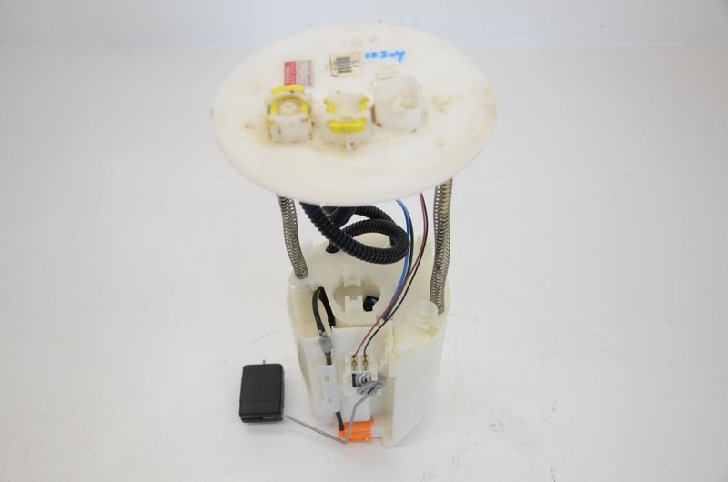 18-20 Toyota 4Runner 4.0L Fuel Pump Assembly 7702035151