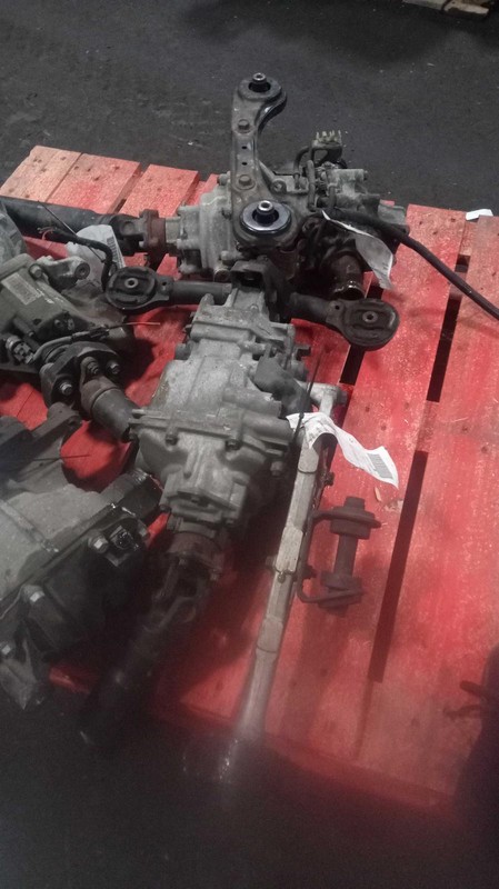 2016 Honda HR-V Differential Carrier Assembly 1.8L 4WD OEM 104K Miles