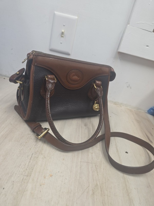 Vintage Dooney & Bourke90s Tan &Black All Weather Leather Handbag