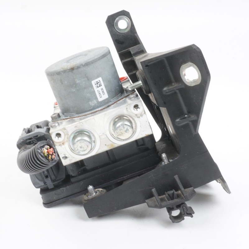 2014 Fiat 500L ABS Antilock Brake Pump Module Unit Hydraulic Block OEM