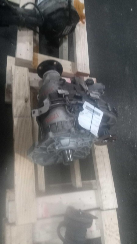 2017 Nissan Armada Transfer Case Assembly OEM 79K Miles 4WD Black