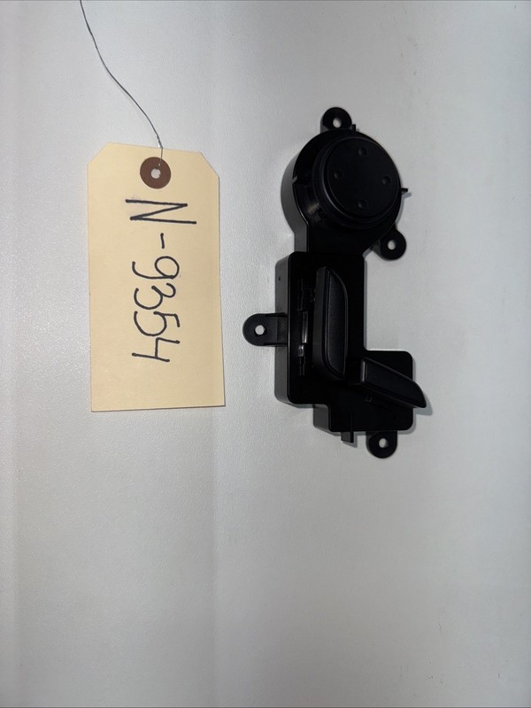 16-20Tesla Model X Front Left Driver Seat Adjustment Control Switch N9354 B124