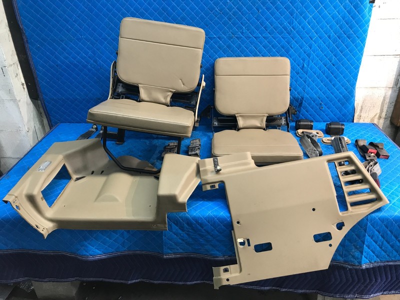 1998 Land Range Rover Jump Rear Seat Left Right Set Seat Belt Buckle Beige