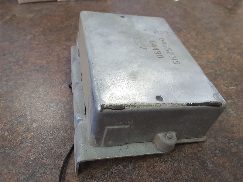 96 97 NEON CHASSIS ECM ABS LH KICK PANEL 72317