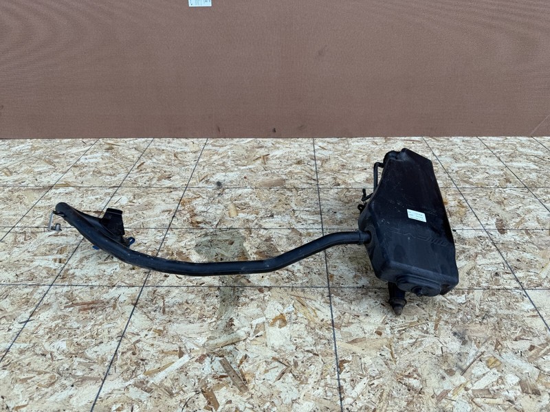 MERCEDES W212 E63 2010-2016 OEM WINDSHIELD WASHER RESERVOIR WATER TANK ASSEMBLY