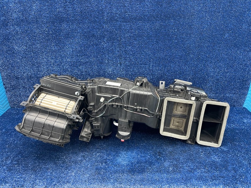 2019-2024 RAM 1500 Classic HVAC Heater AC Air Distribution Box OEM