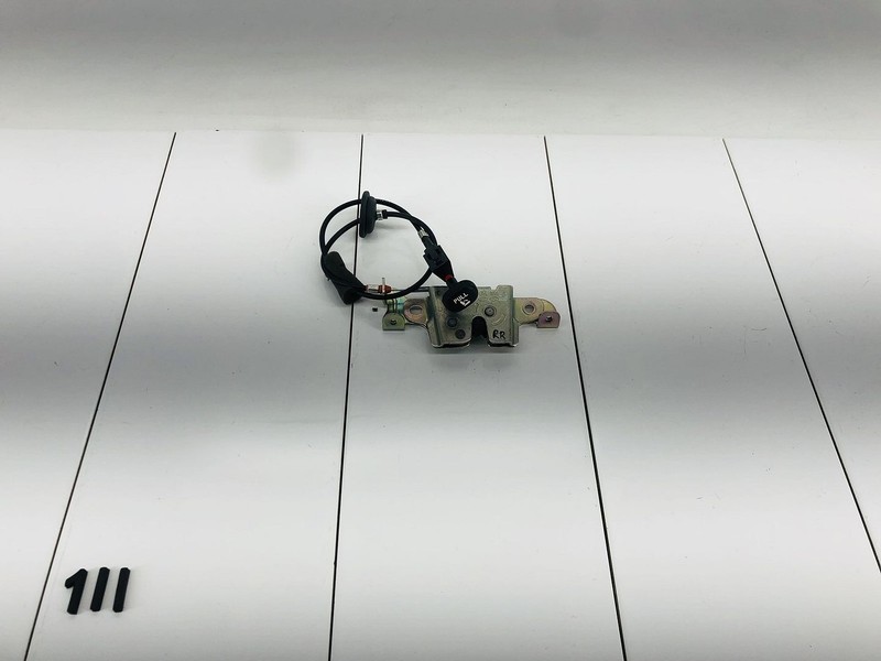 11-15 KIA OPTIMA REAR RIGHT PASSENGER SIDE SECOND 2ND ROW FOLDING SEAT LATCH OEM