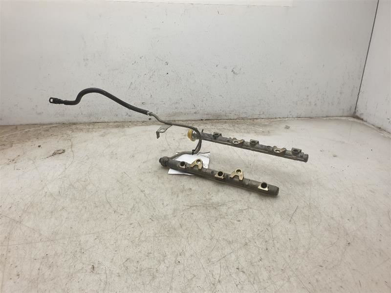 97-01 TOYOTA CAMRY LE 3.0L FUEL INJECTION PRESSURE REGULATOR 1MZFE