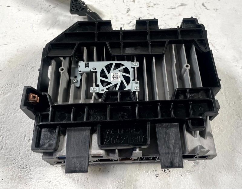 2025-2026 CHEVROLET EQUINOX AUDIO RADIO RECEIVER MOUDULE W/ BRACKET 1.5L #111329