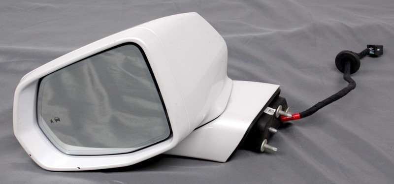 OEM Cadillac XT6 Left Driver Side Exterior Mirror White 84743869