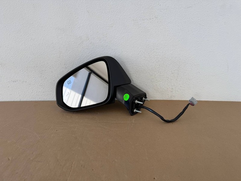 ✅Toyota Sierra Front Left Driver Side Mirror OEM 2622 30 165 B01
