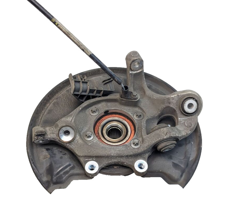 12-14 Mercedes W204 C250 Rear Left Side Spindle Knuckle Hub Bearing Assembly