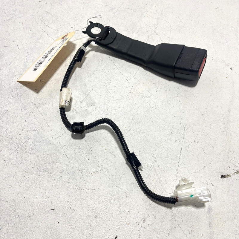 Front Right Passenger Side Seat Belt Seatbelt Buckle TOYOTA CAMRY 2018-2023 OEM