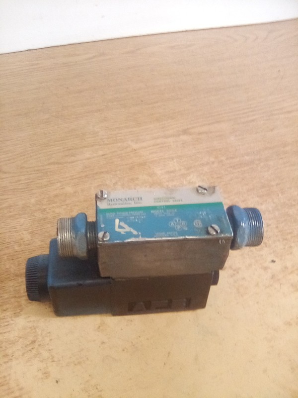 Monarch 1041 Directional Control Valve