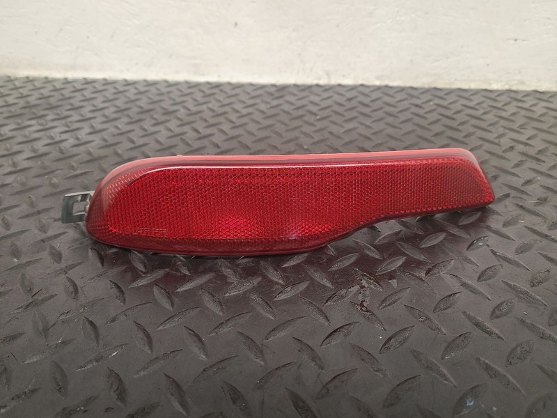 14-18 Jeep Cherokee Rear Left Driver Bumper Reflector OEM 68102877AC