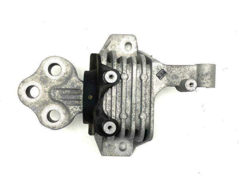 Left Driver Side Transmission Mount 2.4L Fits 2015-2017 Chrysler 200 81697